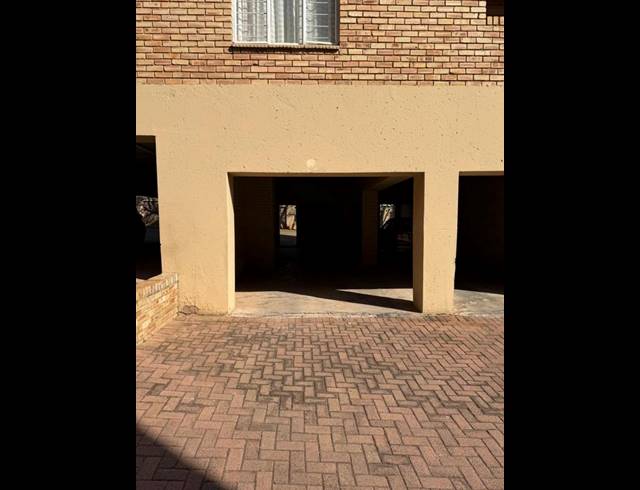 2 BEDROOM APARTMENT FOR SALE IN WILRO PARK